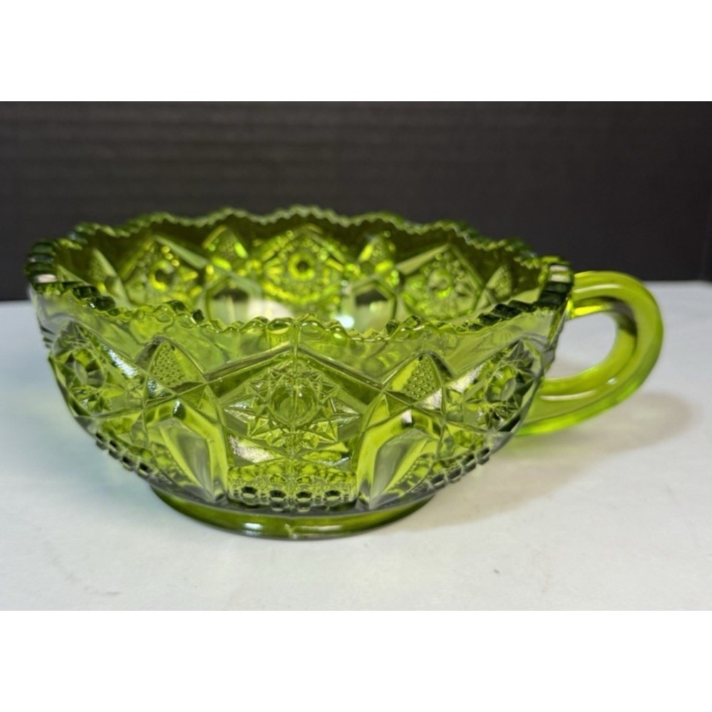 VTG LE Smith Green Heritage Quintec Pressed Glass Bowl "Nappy Dish" With Handle